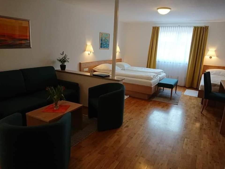 Hotel Wuerttemberger Hof Garni Rottenburg am Neckar Екстер'єр фото