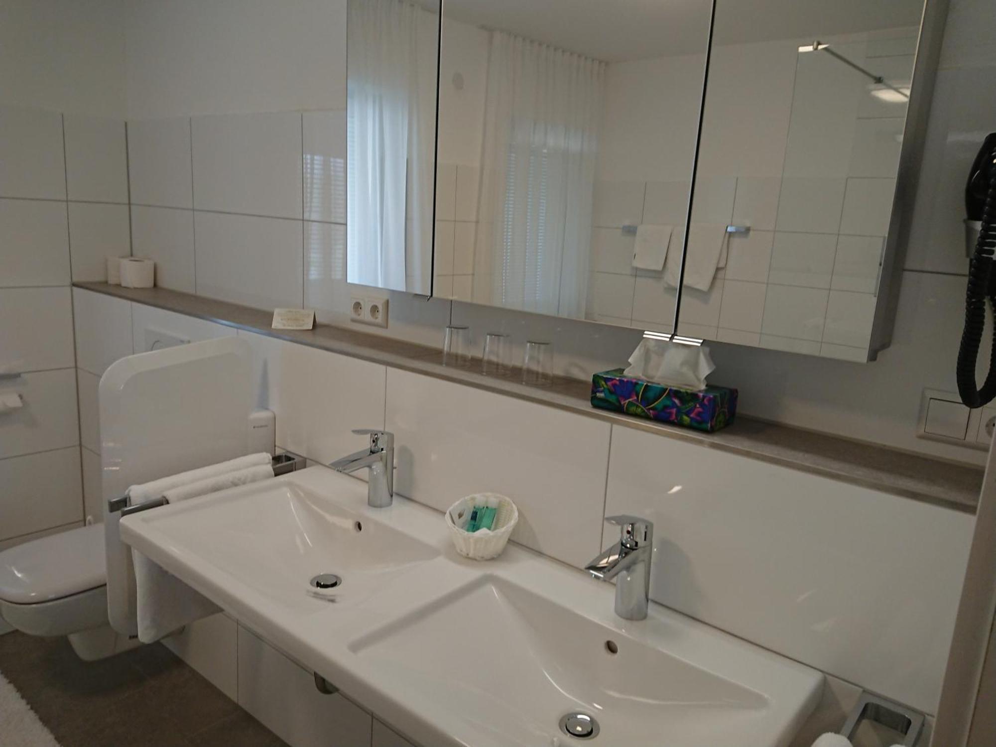 Hotel Wuerttemberger Hof Garni Rottenburg am Neckar Екстер'єр фото